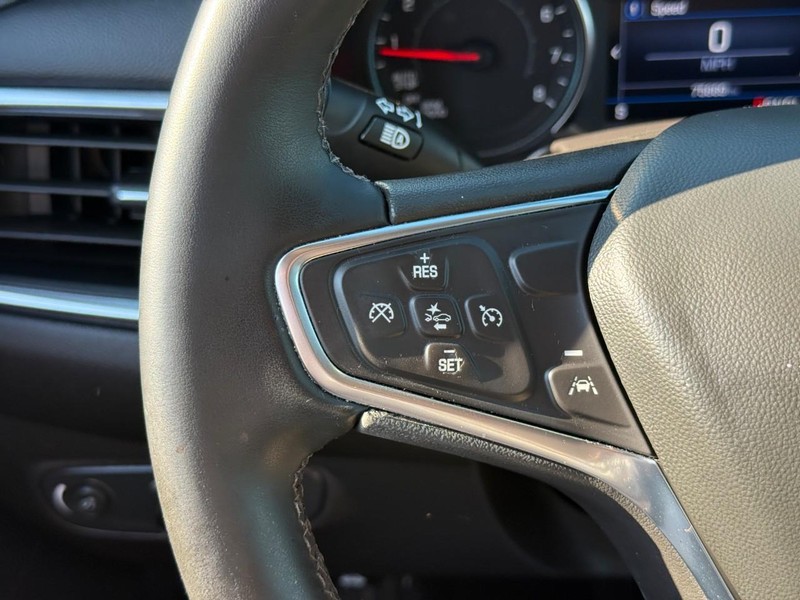 Chevrolet Equinox Vehicle Full-screen Gallery Image 16