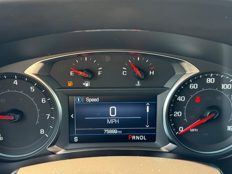 Chevrolet Equinox Vehicle Full-screen Gallery Image 18