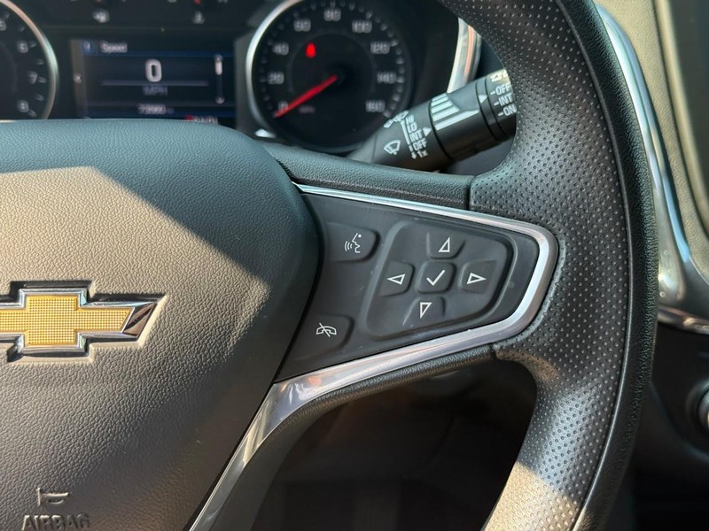 Chevrolet Equinox Vehicle Full-screen Gallery Image 19