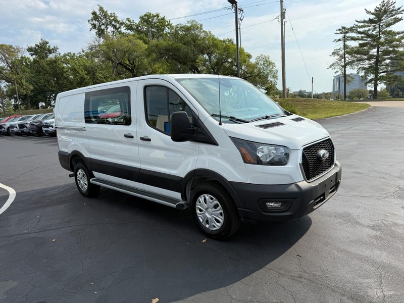 Ford Transit Cargo Van Vehicle Full-screen Gallery Image 8