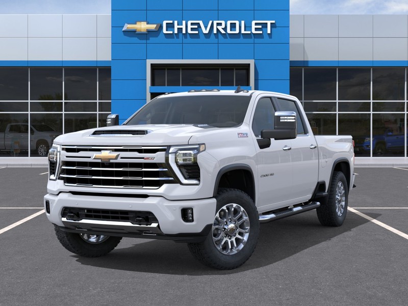 Chevrolet Silverado 2500HD Vehicle Full-screen Gallery Image 6