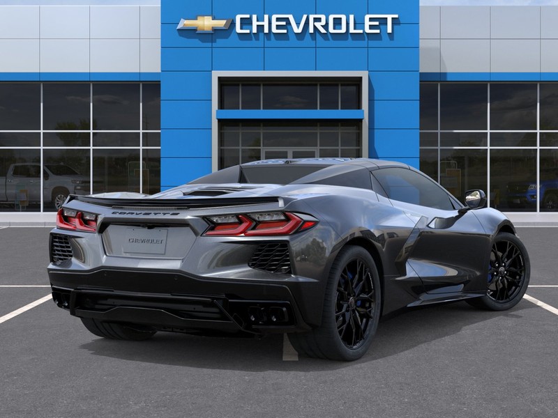 Chevrolet Corvette Vehicle Full-screen Gallery Image 4