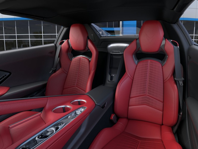 Chevrolet Corvette Vehicle Full-screen Gallery Image 16