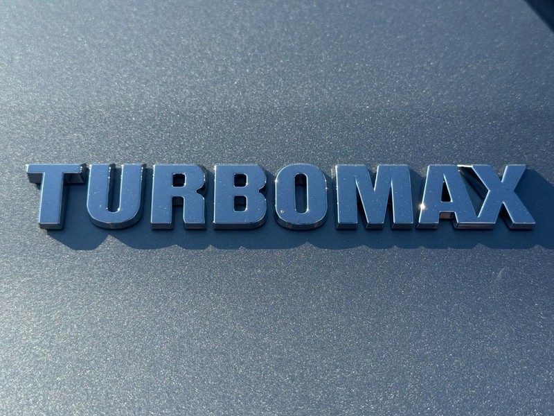 Chevrolet Silverado 1500 Vehicle Full-screen Gallery Image 5