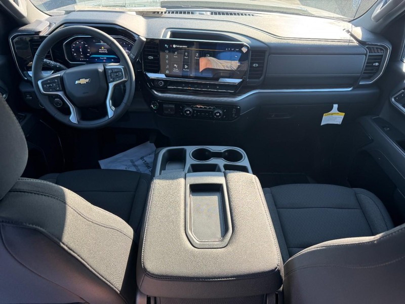 Chevrolet Silverado 1500 Vehicle Full-screen Gallery Image 7