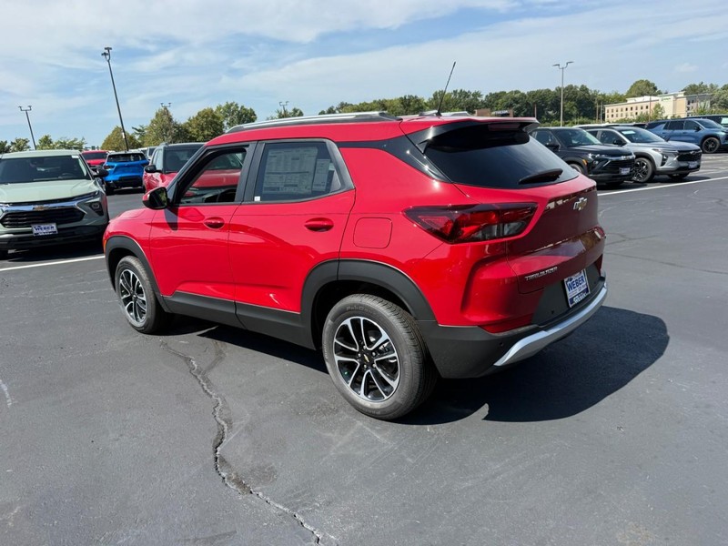 Chevrolet TrailBlazer Vehicle Full-screen Gallery Image 3