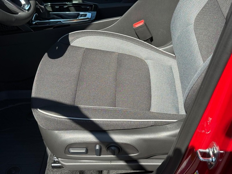 Chevrolet TrailBlazer Vehicle Full-screen Gallery Image 11