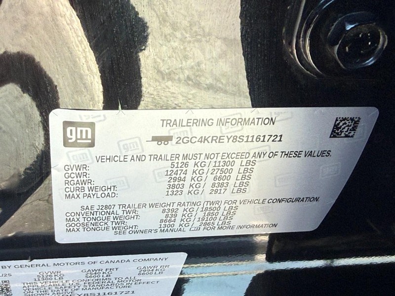 Chevrolet Silverado 2500HD Vehicle Full-screen Gallery Image 24