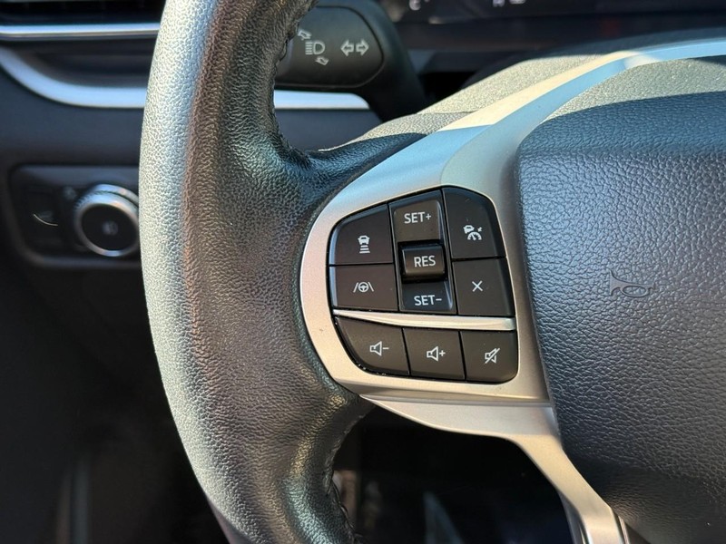 Ford Explorer Vehicle Full-screen Gallery Image 19