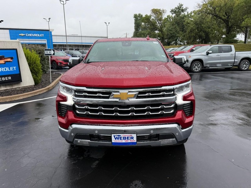 Chevrolet Silverado 1500 Vehicle Full-screen Gallery Image 10