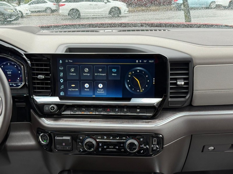 Chevrolet Silverado 1500 Vehicle Full-screen Gallery Image 14