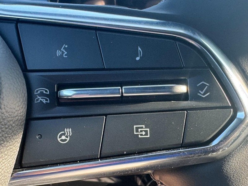 Chevrolet Equinox Vehicle Full-screen Gallery Image 14