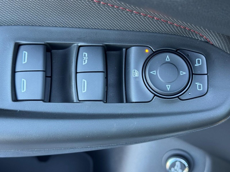 Chevrolet TrailBlazer Vehicle Full-screen Gallery Image 11