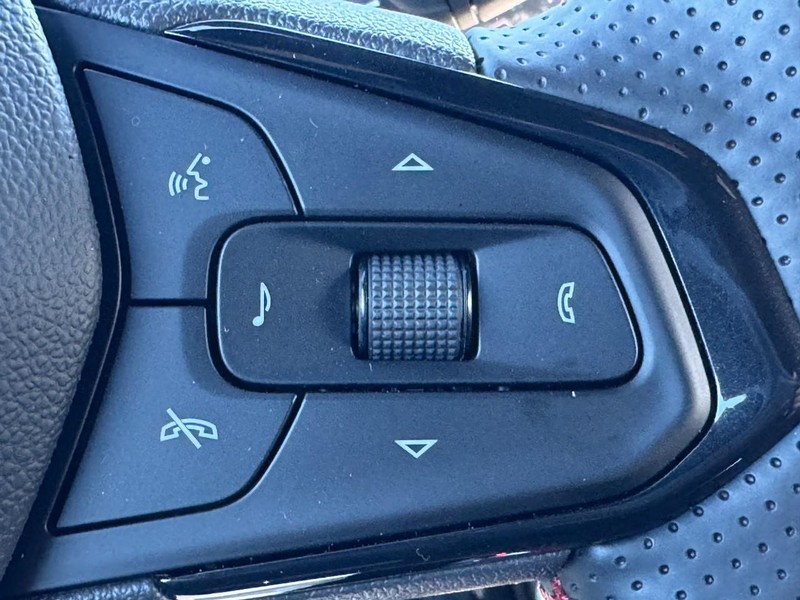 Chevrolet TrailBlazer Vehicle Full-screen Gallery Image 13