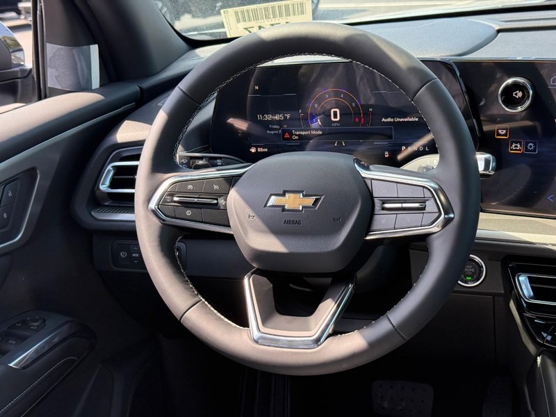 Chevrolet Traverse Vehicle Full-screen Gallery Image 8