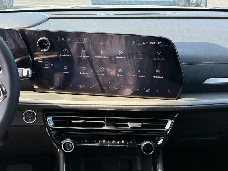 Chevrolet Traverse Vehicle Full-screen Gallery Image 9
