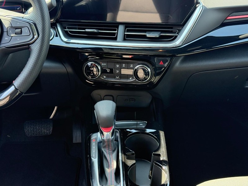 Chevrolet Trax Vehicle Full-screen Gallery Image 10