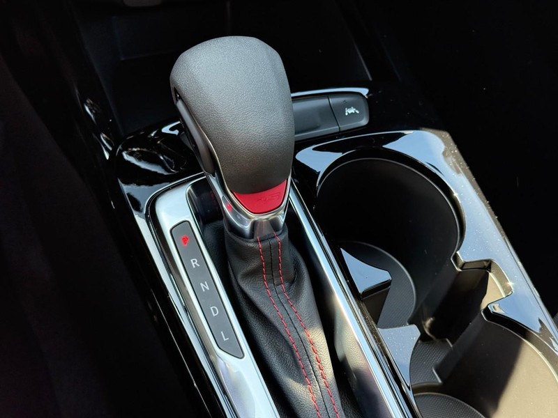Chevrolet Trax Vehicle Full-screen Gallery Image 16