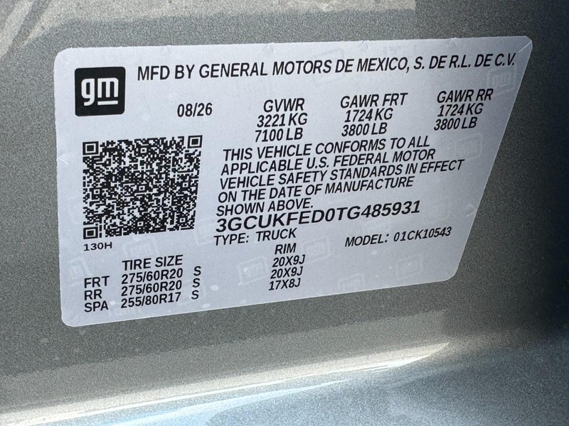 Chevrolet Silverado 1500 Vehicle Full-screen Gallery Image 17