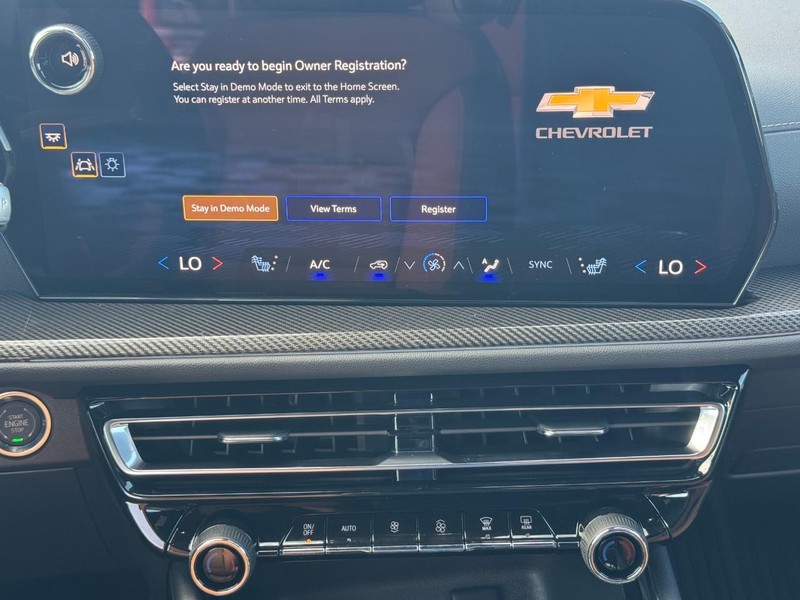 Chevrolet Traverse Vehicle Full-screen Gallery Image 10