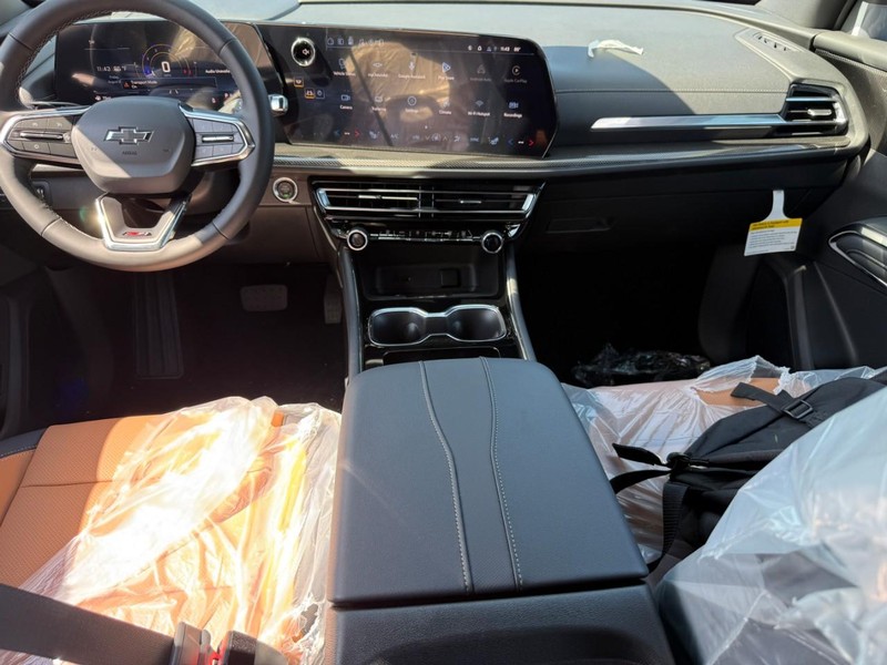 Chevrolet Traverse Vehicle Full-screen Gallery Image 8