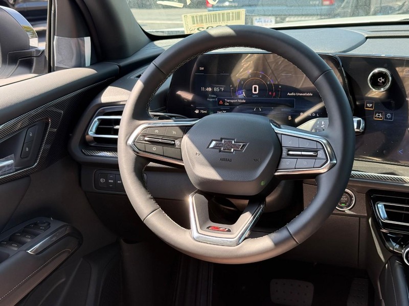 Chevrolet Traverse Vehicle Full-screen Gallery Image 9