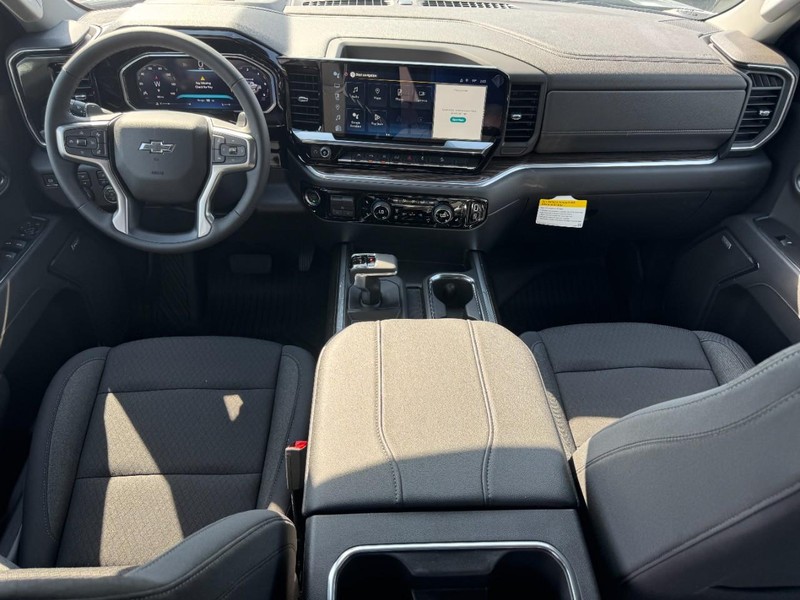 Chevrolet Silverado 1500 Vehicle Full-screen Gallery Image 6