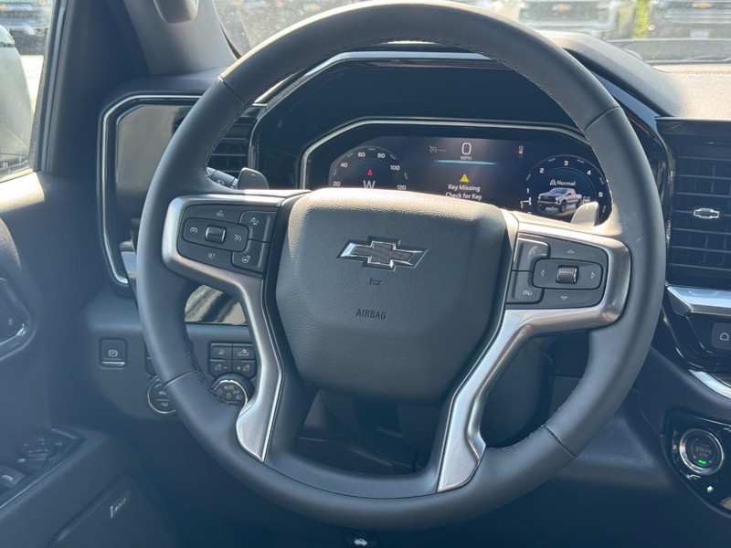 Chevrolet Silverado 1500 Vehicle Full-screen Gallery Image 7