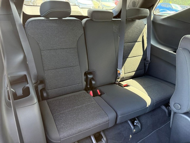 Chevrolet Traverse Vehicle Full-screen Gallery Image 6
