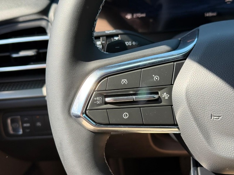 Chevrolet Traverse Vehicle Full-screen Gallery Image 14