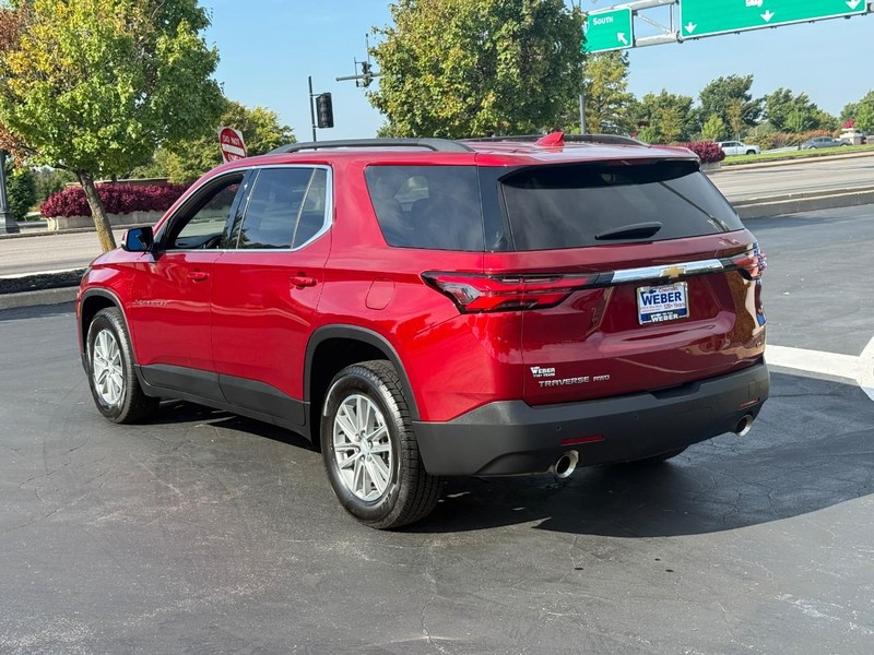 Chevrolet Traverse Vehicle Full-screen Gallery Image 3