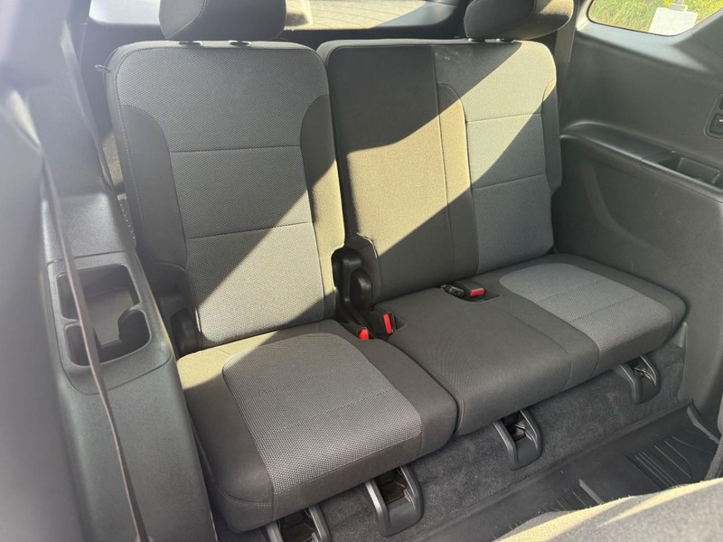 Chevrolet Traverse Vehicle Full-screen Gallery Image 12