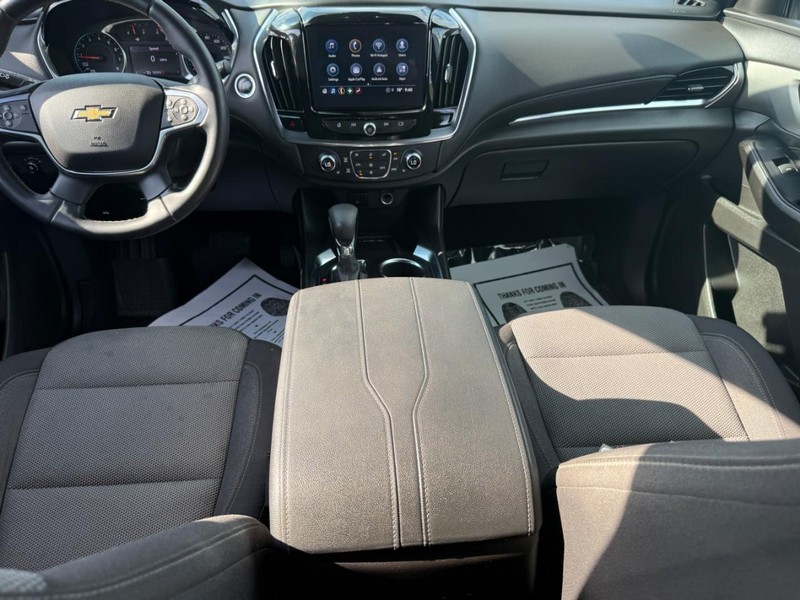 Chevrolet Traverse Vehicle Full-screen Gallery Image 13