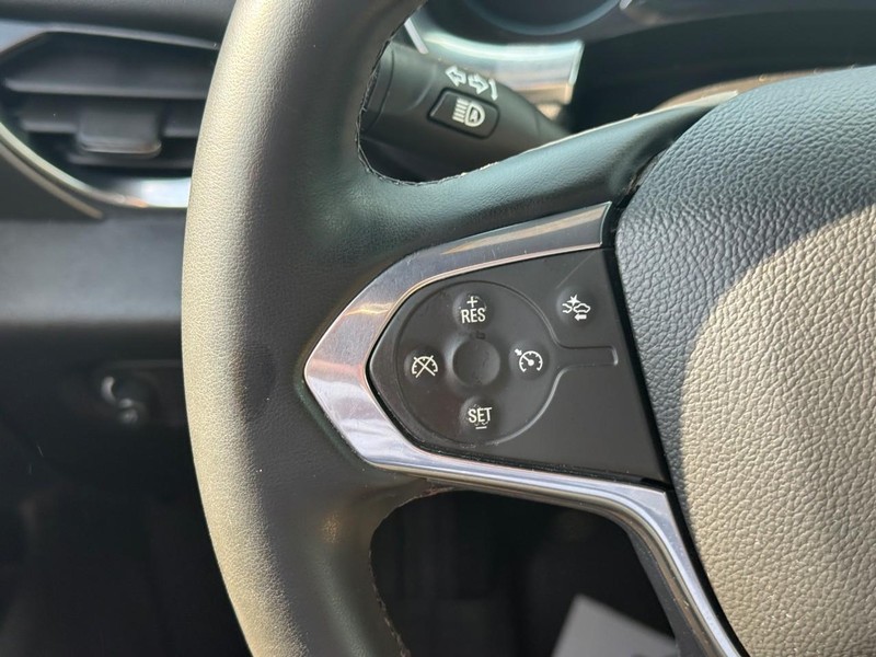 Chevrolet Traverse Vehicle Full-screen Gallery Image 20