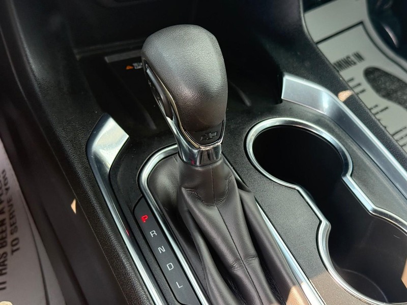 Chevrolet Traverse Vehicle Full-screen Gallery Image 22