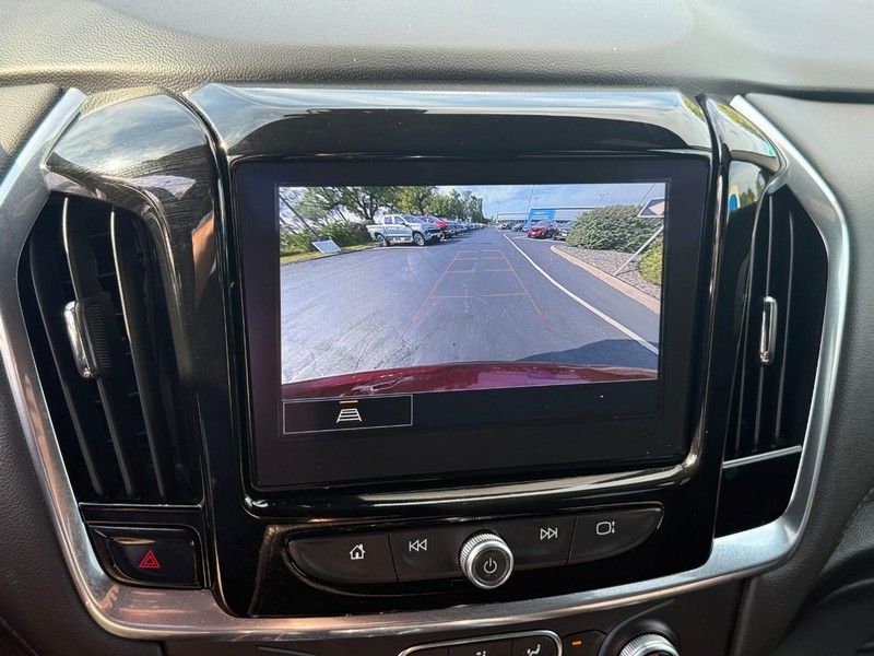 Chevrolet Traverse Vehicle Full-screen Gallery Image 25