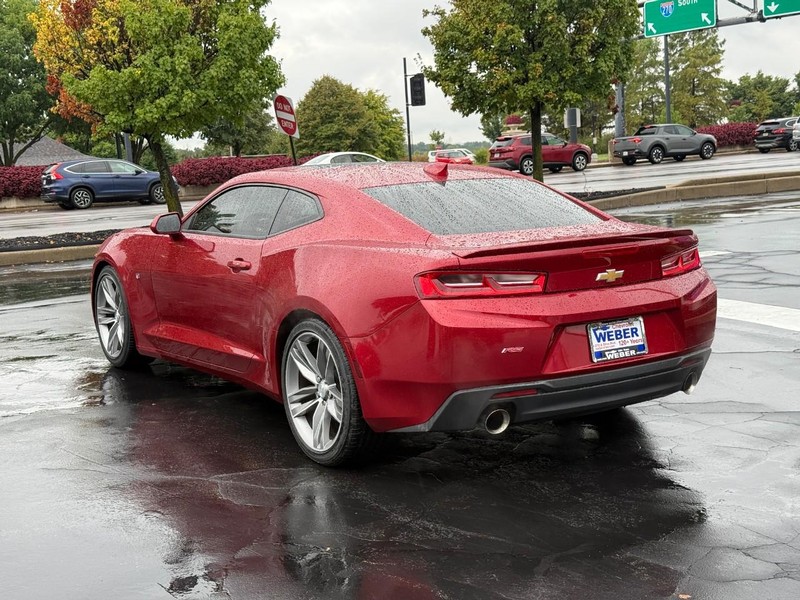 Chevrolet Camaro Vehicle Full-screen Gallery Image 03