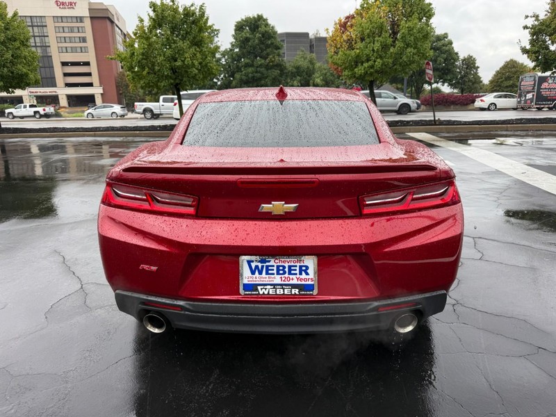Chevrolet Camaro Vehicle Full-screen Gallery Image 06