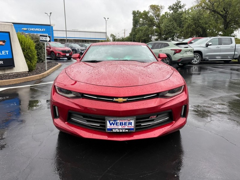 Chevrolet Camaro Vehicle Full-screen Gallery Image 09