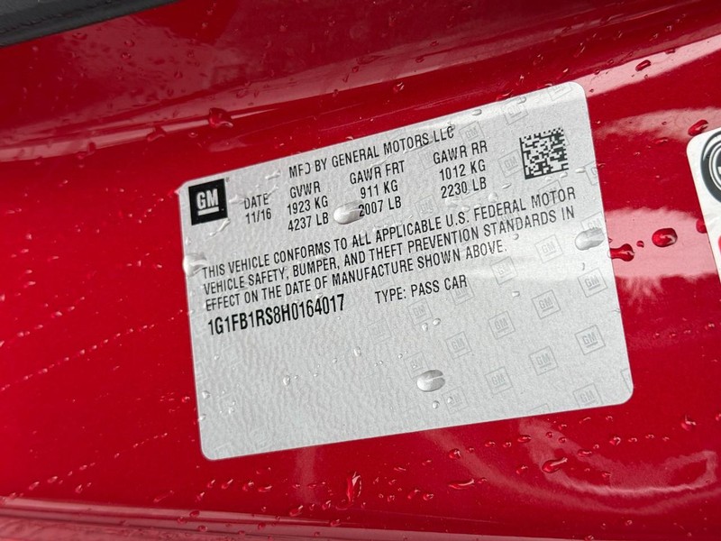 Chevrolet Camaro Vehicle Full-screen Gallery Image 19