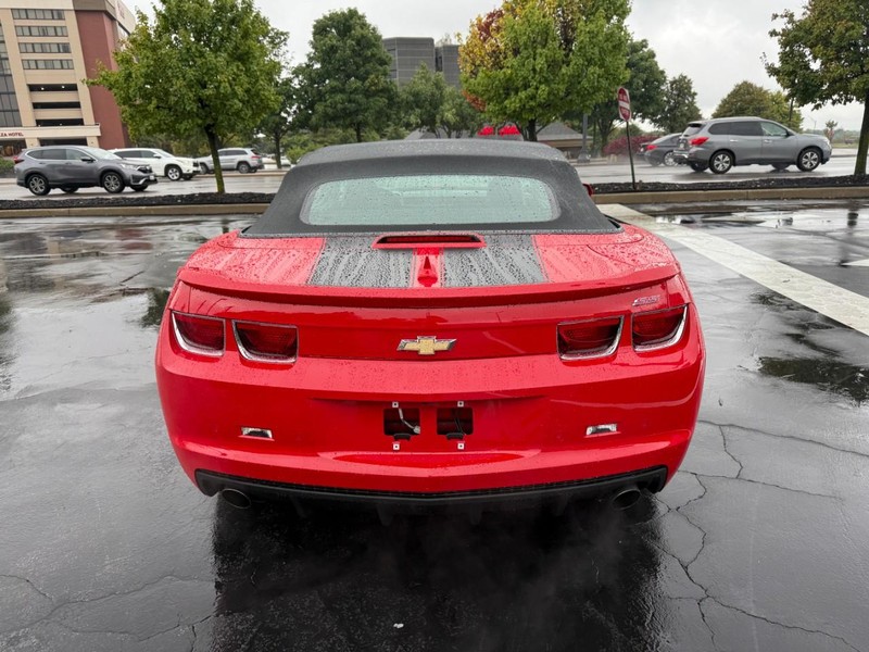 Chevrolet Camaro Vehicle Full-screen Gallery Image 06