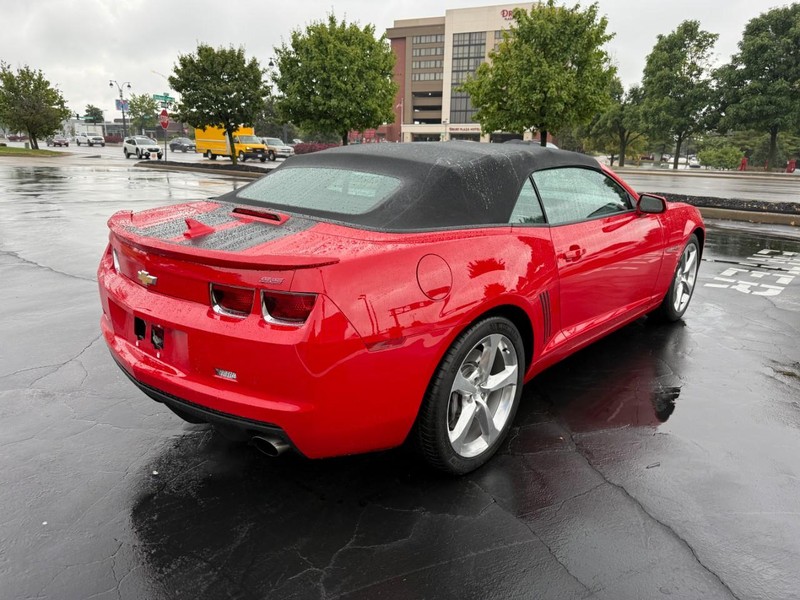 Chevrolet Camaro Vehicle Full-screen Gallery Image 07