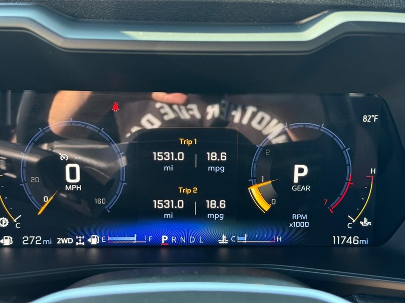 Chevrolet Colorado Vehicle Full-screen Gallery Image 23