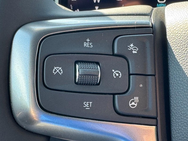 Chevrolet Silverado 1500 Vehicle Full-screen Gallery Image 11