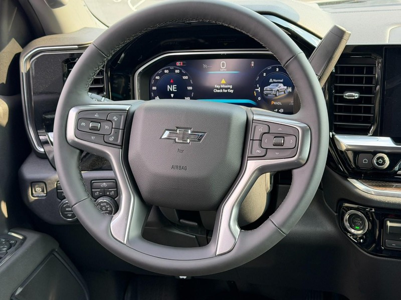 Chevrolet Silverado 1500 Vehicle Full-screen Gallery Image 6