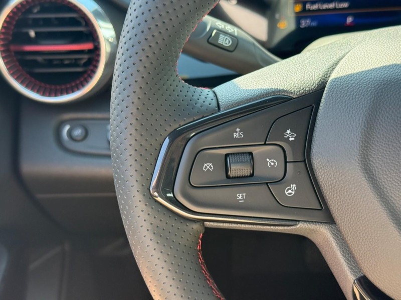 Chevrolet Trax Vehicle Full-screen Gallery Image 12