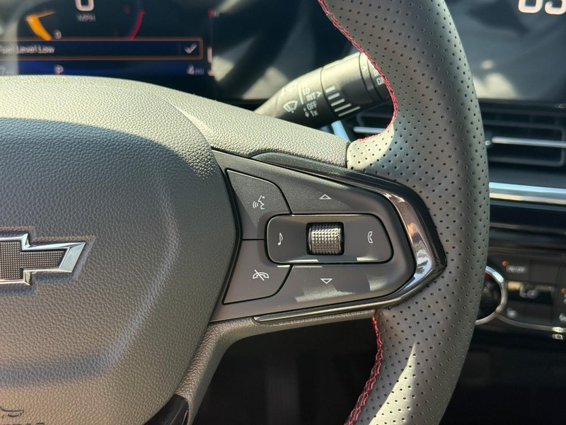Chevrolet Trax Vehicle Full-screen Gallery Image 13