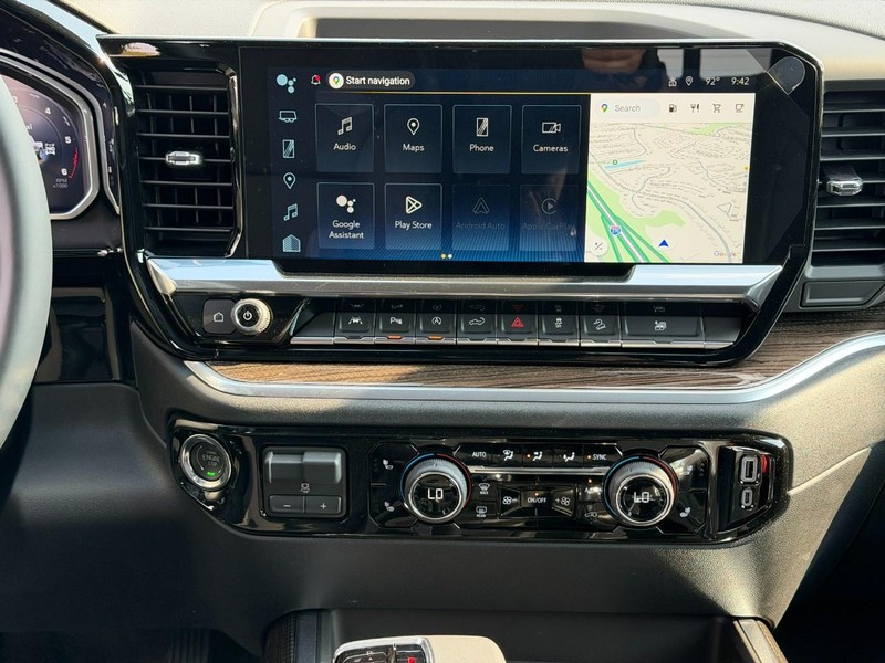 Chevrolet Silverado 1500 Vehicle Full-screen Gallery Image 7