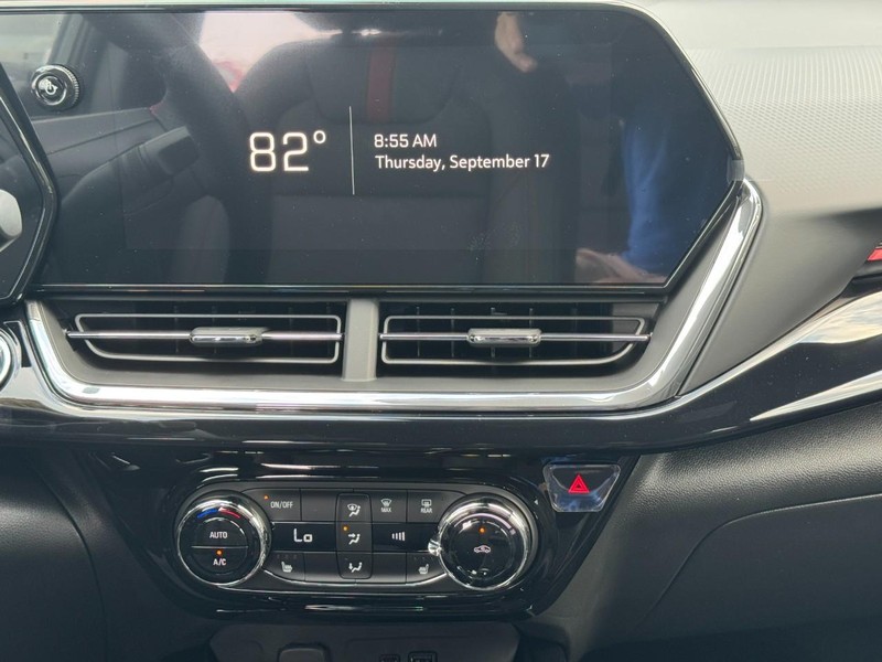 Chevrolet Trax Vehicle Full-screen Gallery Image 9