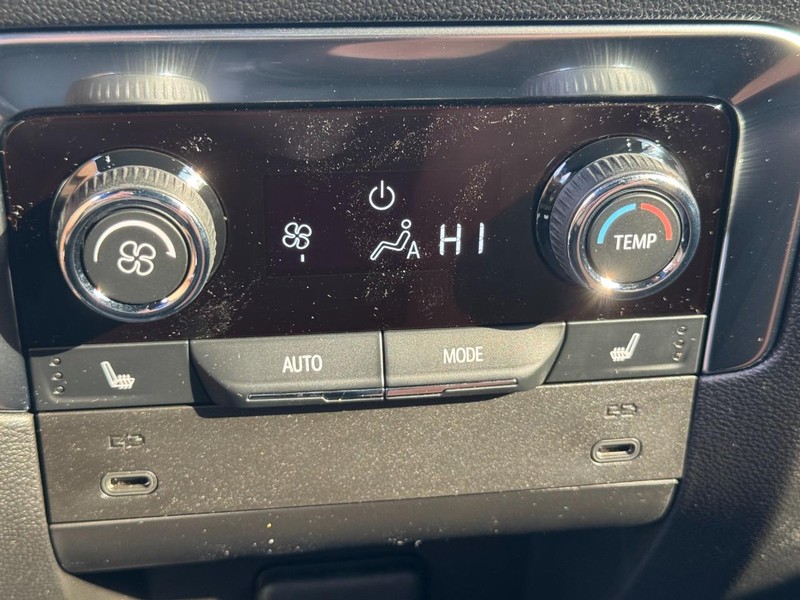 Chevrolet Tahoe Vehicle Full-screen Gallery Image 8